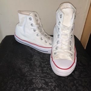 Converse off white unisex men’s 6 women’s 9/10